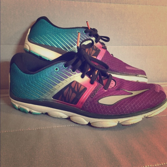 Brooks Shoes - Brooks PureCadence 4
